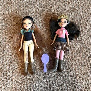 2 Moxie Girlz Horse Riding Club 10” Dolls Sophina & Monet + Brush hats